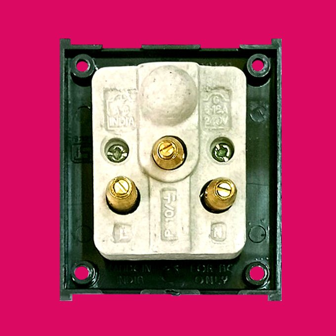 16A Socket Pritam Color - Image 3