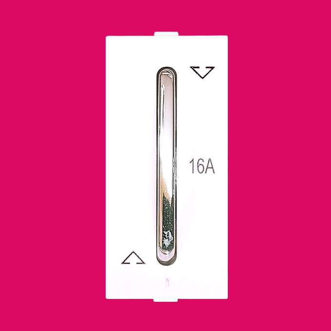 16A 2WAY MODULAR SWITCH Pritam Try Sleek White