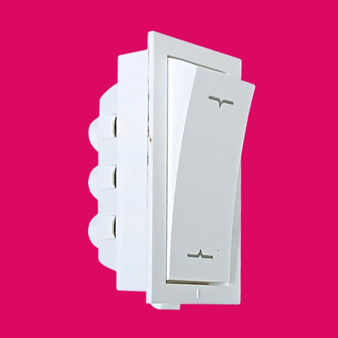 6A 2WAY MODULAR SWITCH Pritam Try Curve White