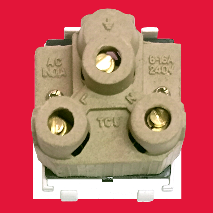 25A 3 Pin Socket Porcelain Moduler with Shuttere Noble - Image 3